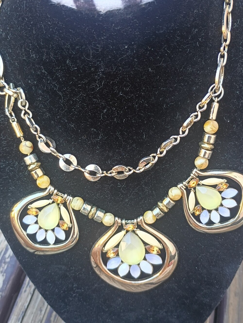 White House Black Market Gold Floral Teardrop Statement Necklace in Yellow